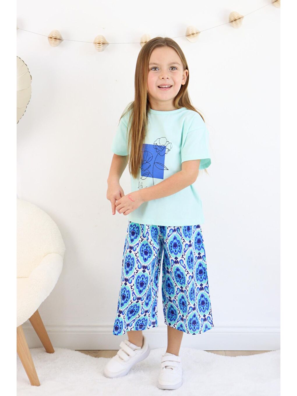 Mavi Kız Çocuk Şalvar Model Alt-Üst Takım
