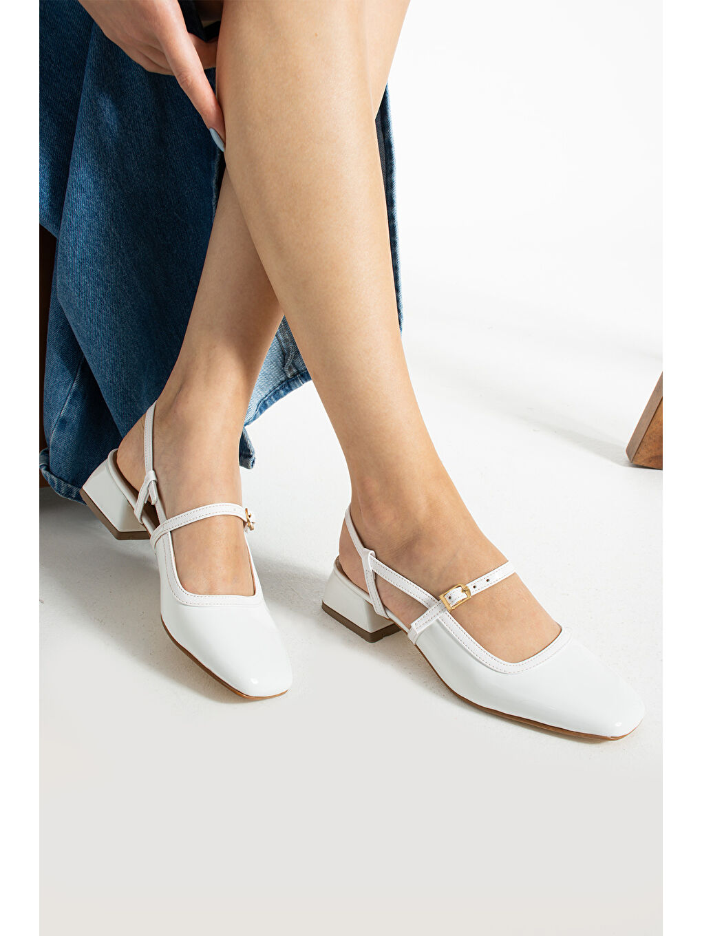 Beyaz Kadın Babet Ayakkabı-2