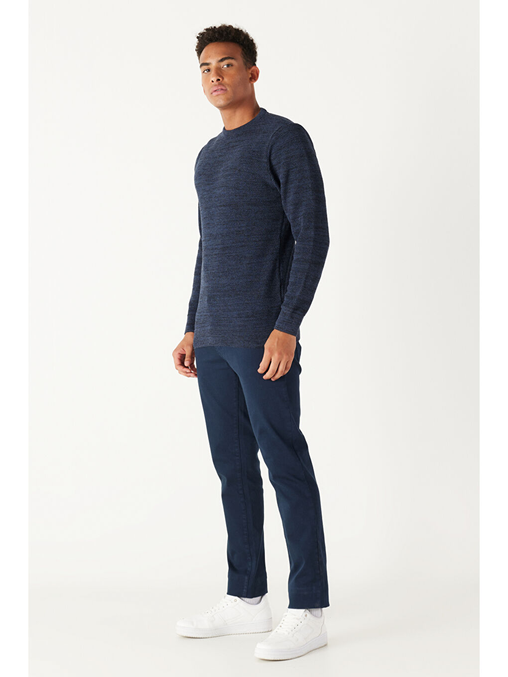 Lacivert Erkek İndigo-Siyah Recycle Standart Fit Normal Kesim Bisiklet Yaka Pirinç Örgü Desenli Triko-1