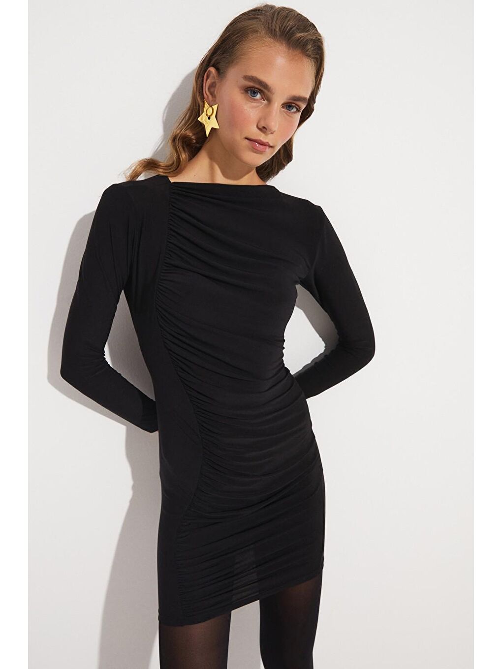 Siyah Kadın Vücuda Oturan Drape Detaylı Mini Dokuma Elbise