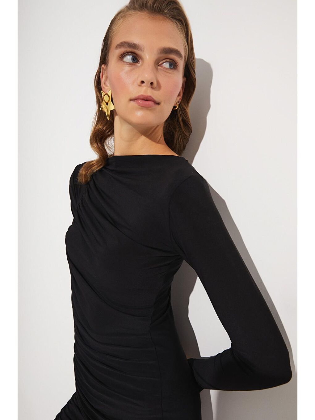 Siyah Kadın Vücuda Oturan Drape Detaylı Mini Dokuma Elbise-2