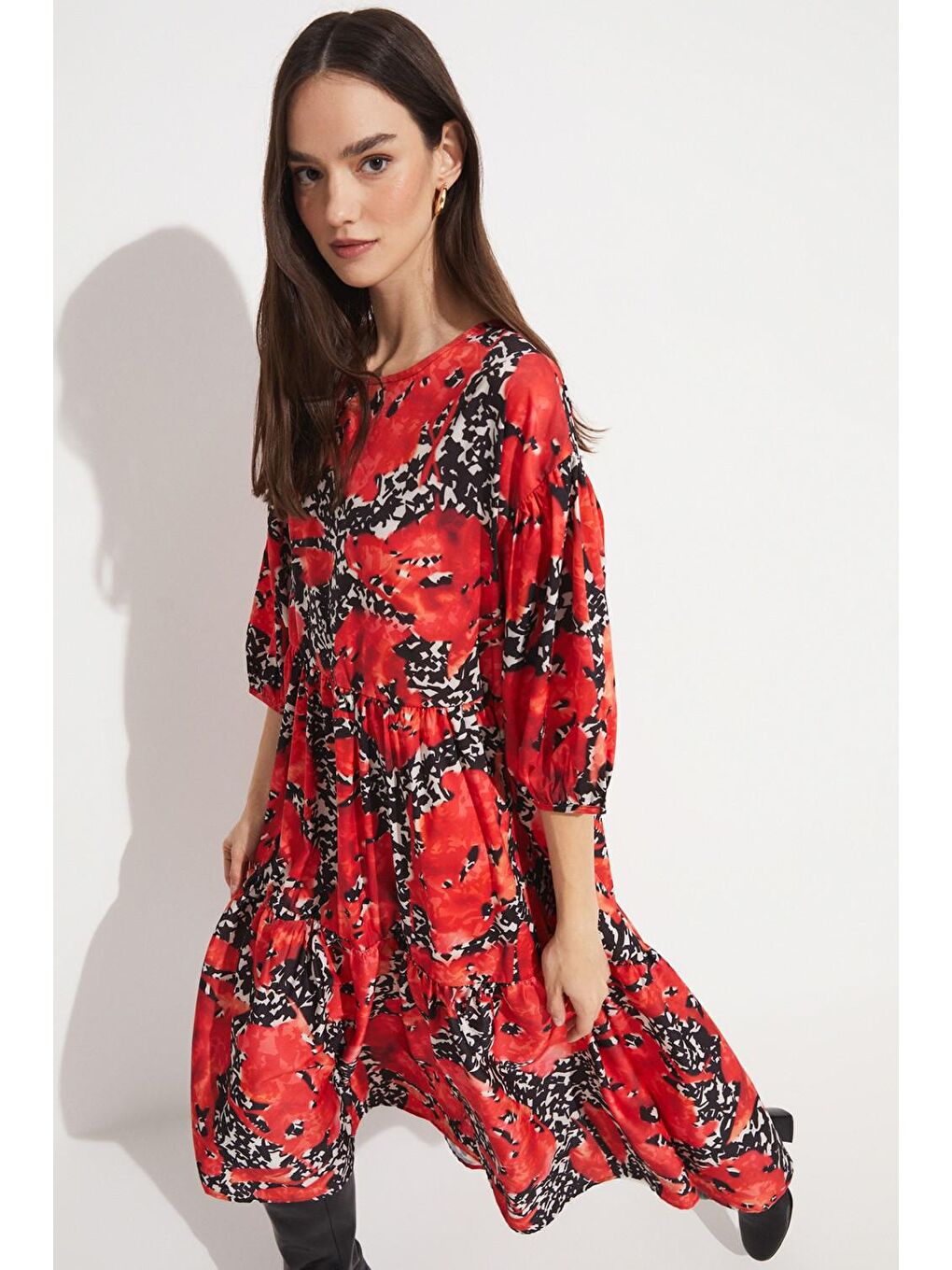 Kırmızı Desenli Elbise-2