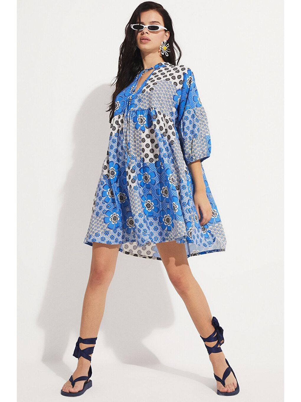 Mavi Desenli V Yaka  Keten Elbise