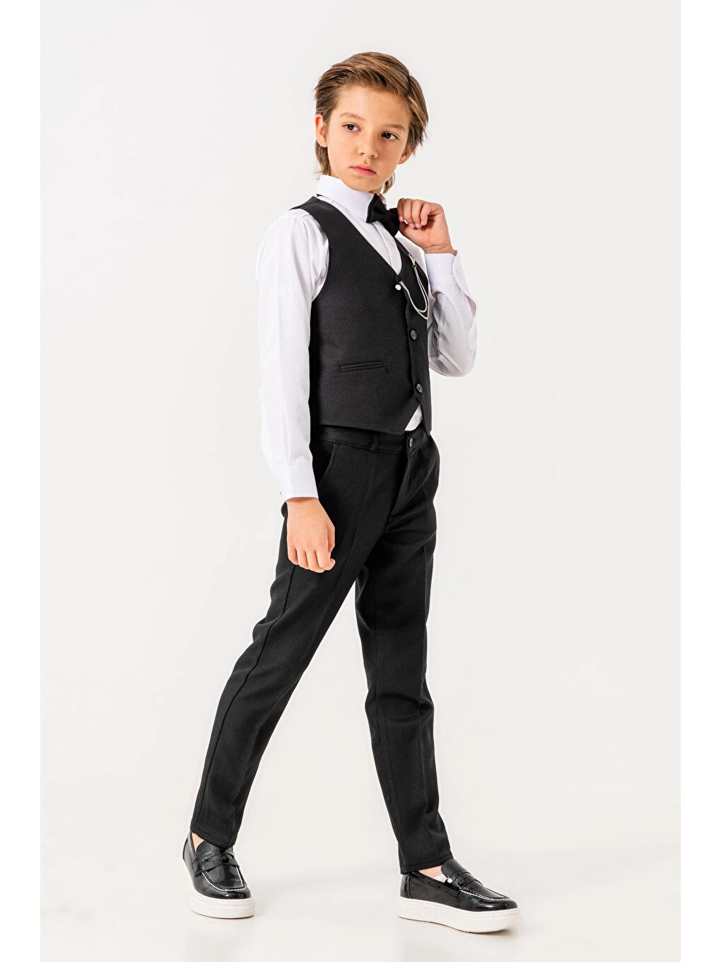 Siyah Papyonlu Yelekli Takım Elbise 3003