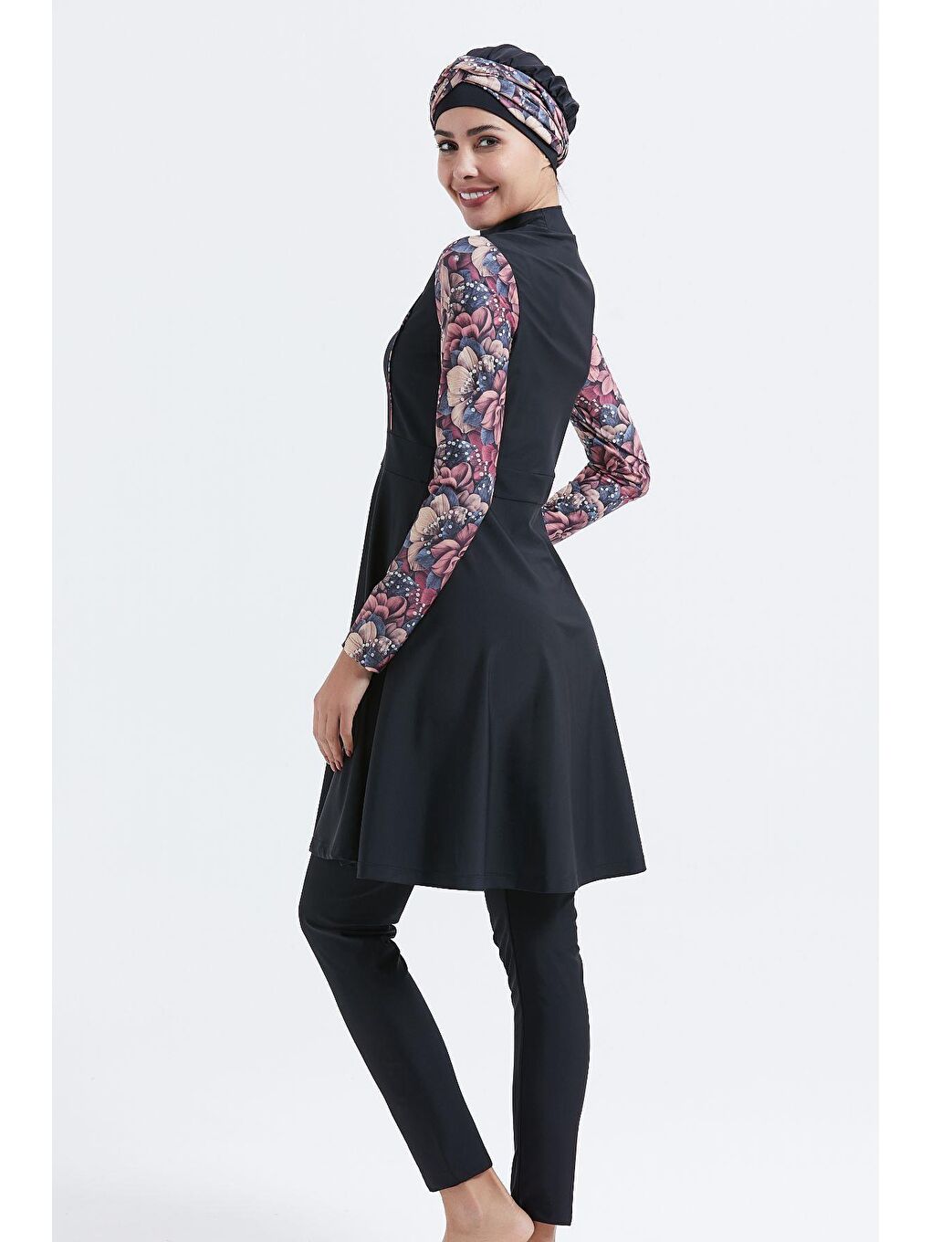 Tam Kapalı 4 Lü Tesettür Mayo C14035 Siyah-1