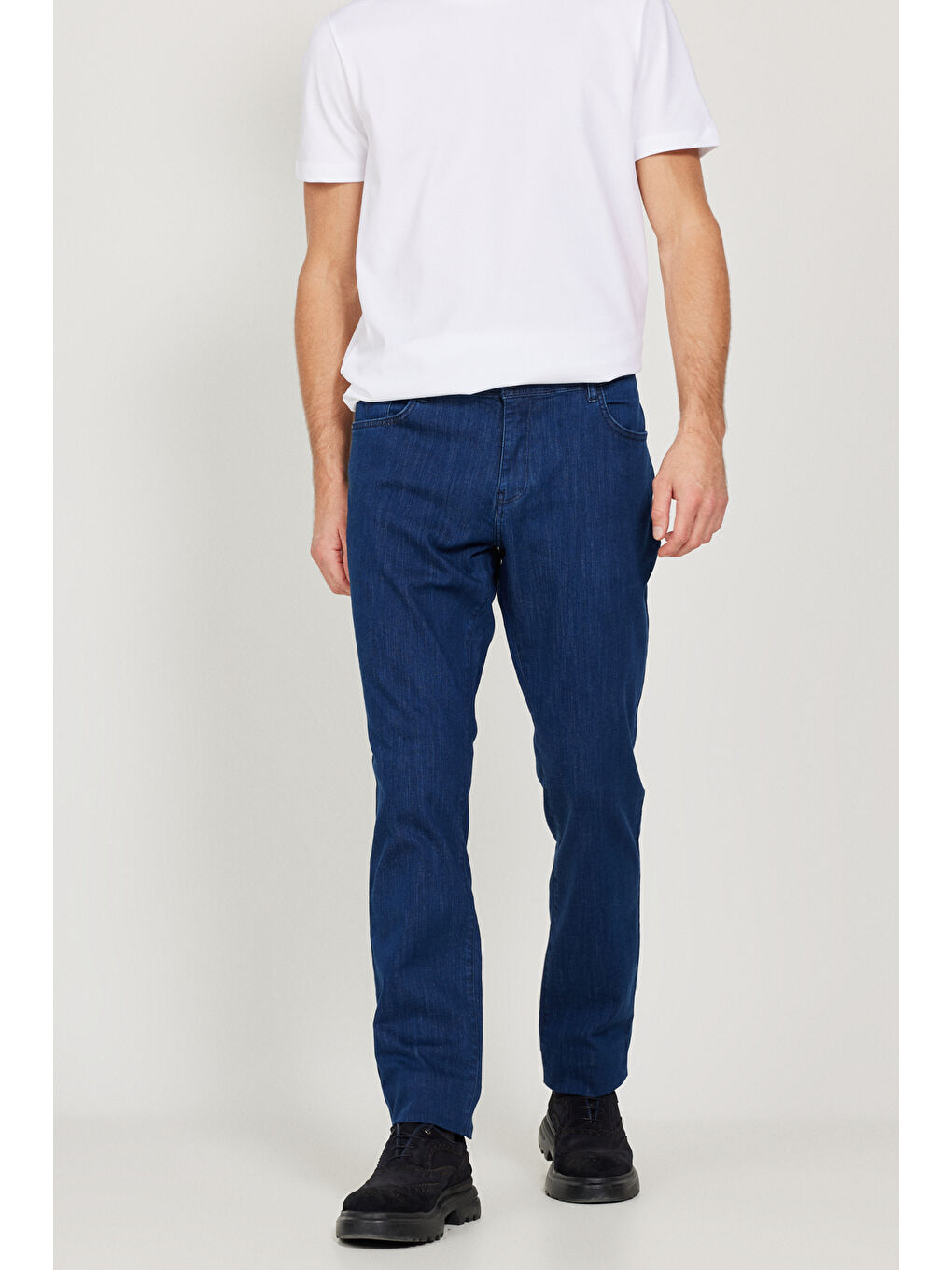 Erkek Mavi Slim Fit Dar Kesim 5 Cep Pamuklu Denim Jean Pantolon