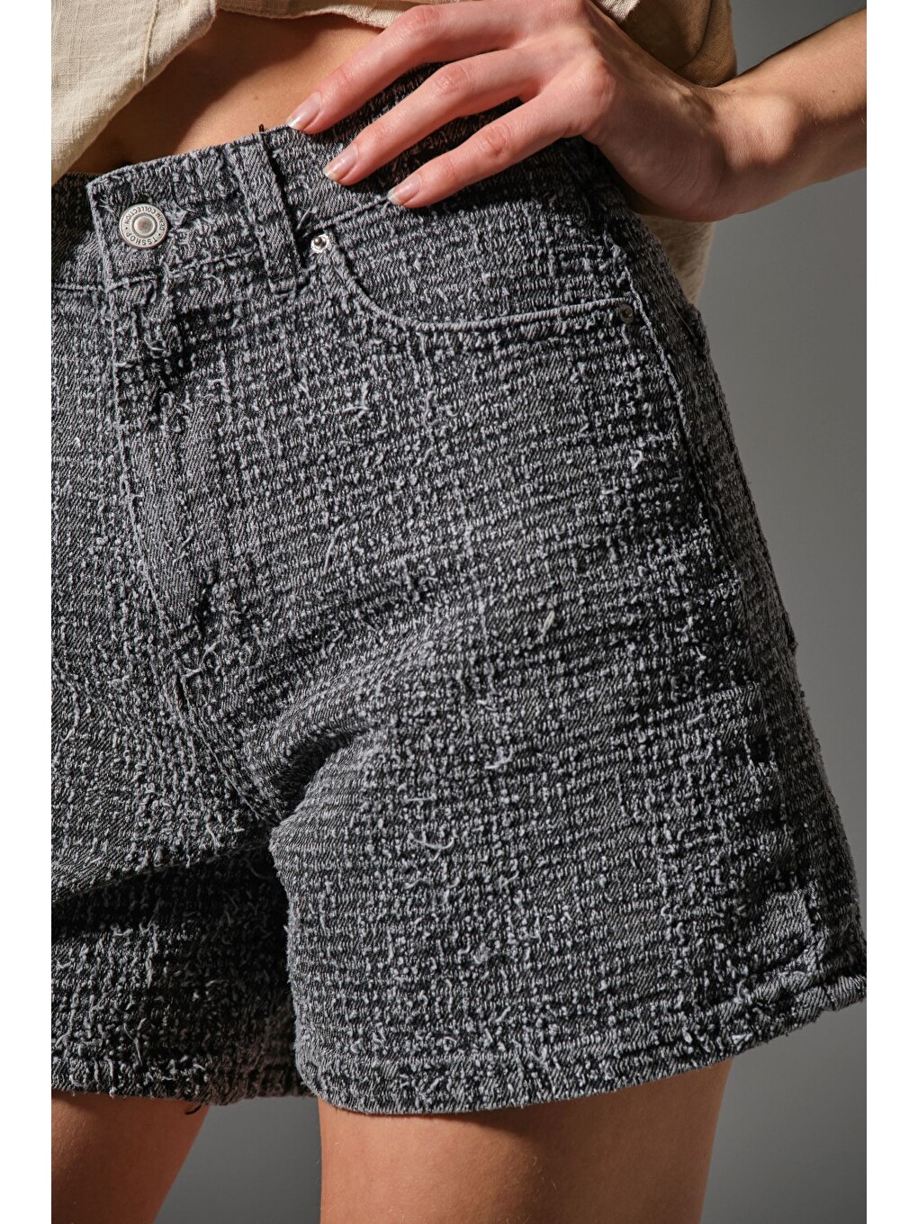 Gri Kadın Punch Şort Yüksek Bel Fermuarlı Cut Bukle Efekt Crafted Denim Jean Kısa Rahat @Faenza-1