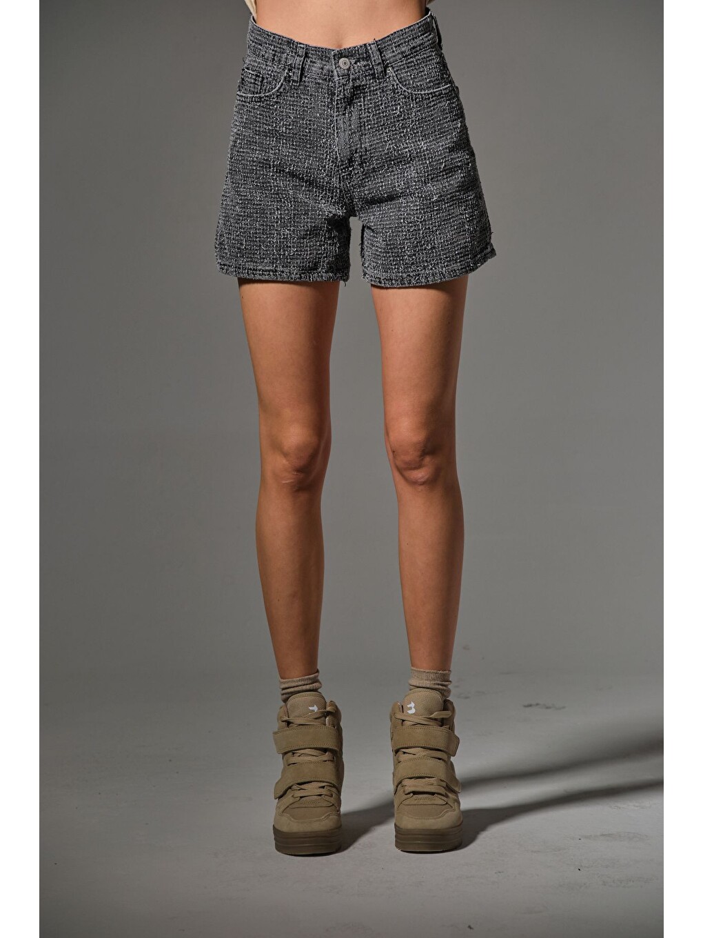 Gri Kadın Punch Şort Yüksek Bel Fermuarlı Cut Bukle Efekt Crafted Denim Jean Kısa Rahat @Faenza-6