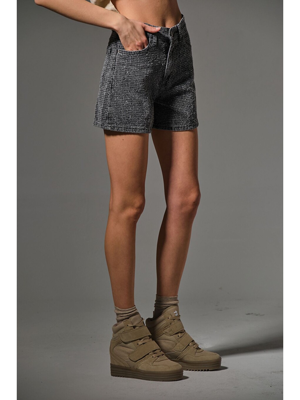 Gri Kadın Punch Şort Yüksek Bel Fermuarlı Cut Bukle Efekt Crafted Denim Jean Kısa Rahat @Faenza-7