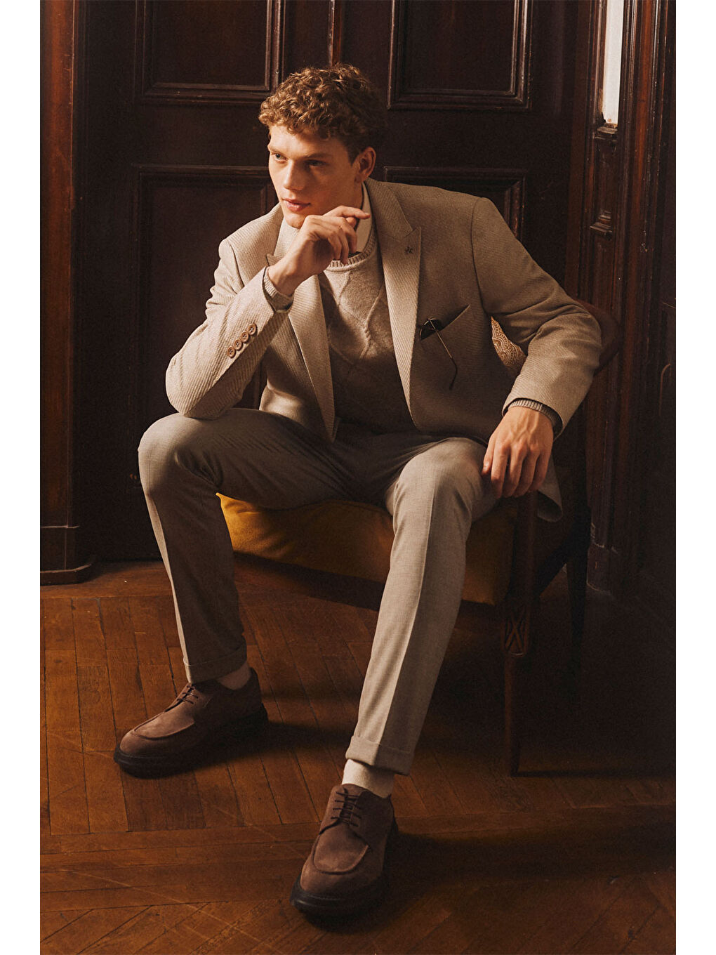 Erkek Bej Slim Fit Dar Kesim Kırlangıç Yaka Desenli Ceket-1