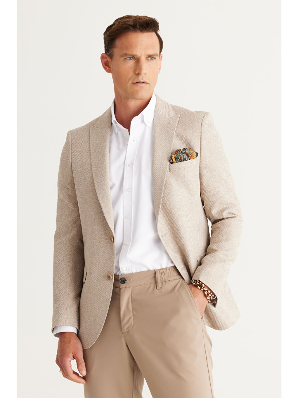 Erkek Bej Slim Fit Dar Kesim Kırlangıç Yaka Desenli Ceket-2