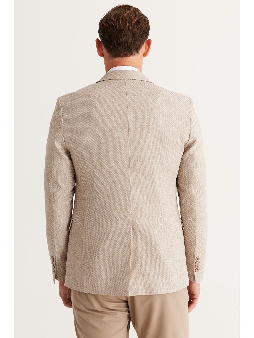 Erkek Bej Slim Fit Dar Kesim Kırlangıç Yaka Desenli Ceket-6