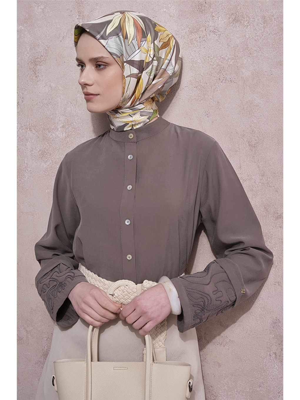 Kolları Nakışlı Tunik Haki-5