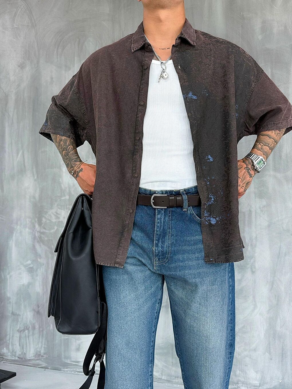 Erkek Kısa Kollu Desenli Oversize Gömlek Kahverengi-3