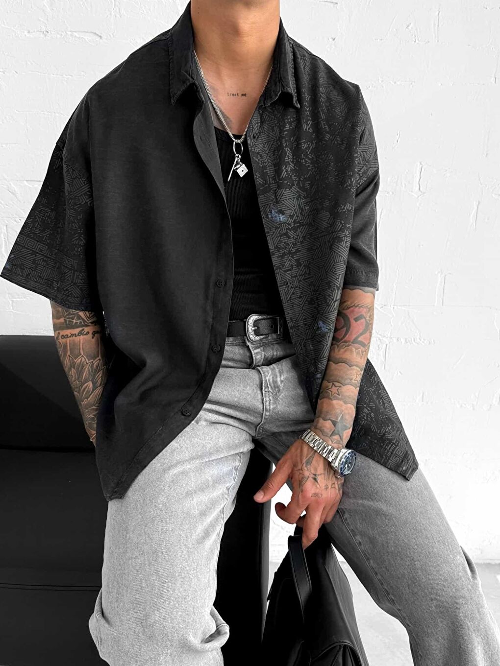 Erkek Kısa Kollu Desenli Oversize Gömlek Siyah-3