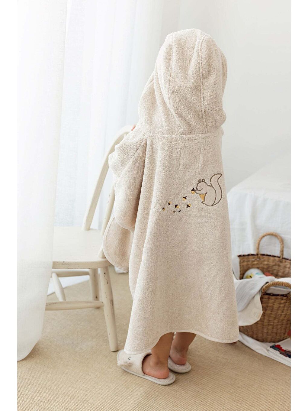 Tiny Squirrel Organik Pamuk Nakışlı Çocuk Panço Bej-1