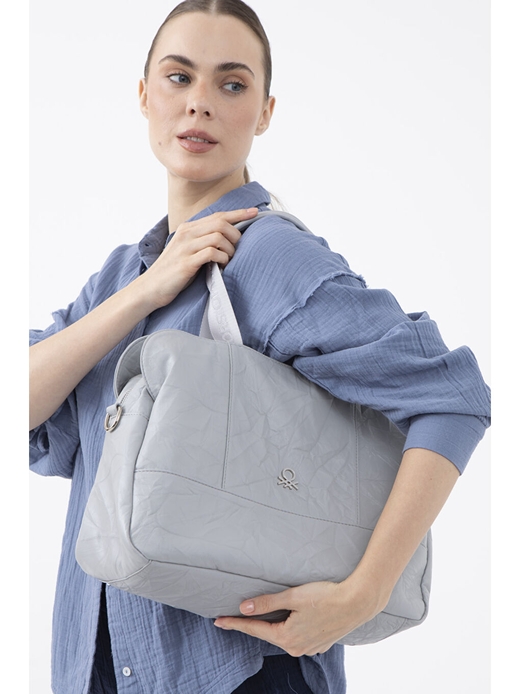 Gri Kadin Kol Çantasi A.gri̇ BNT1474-1