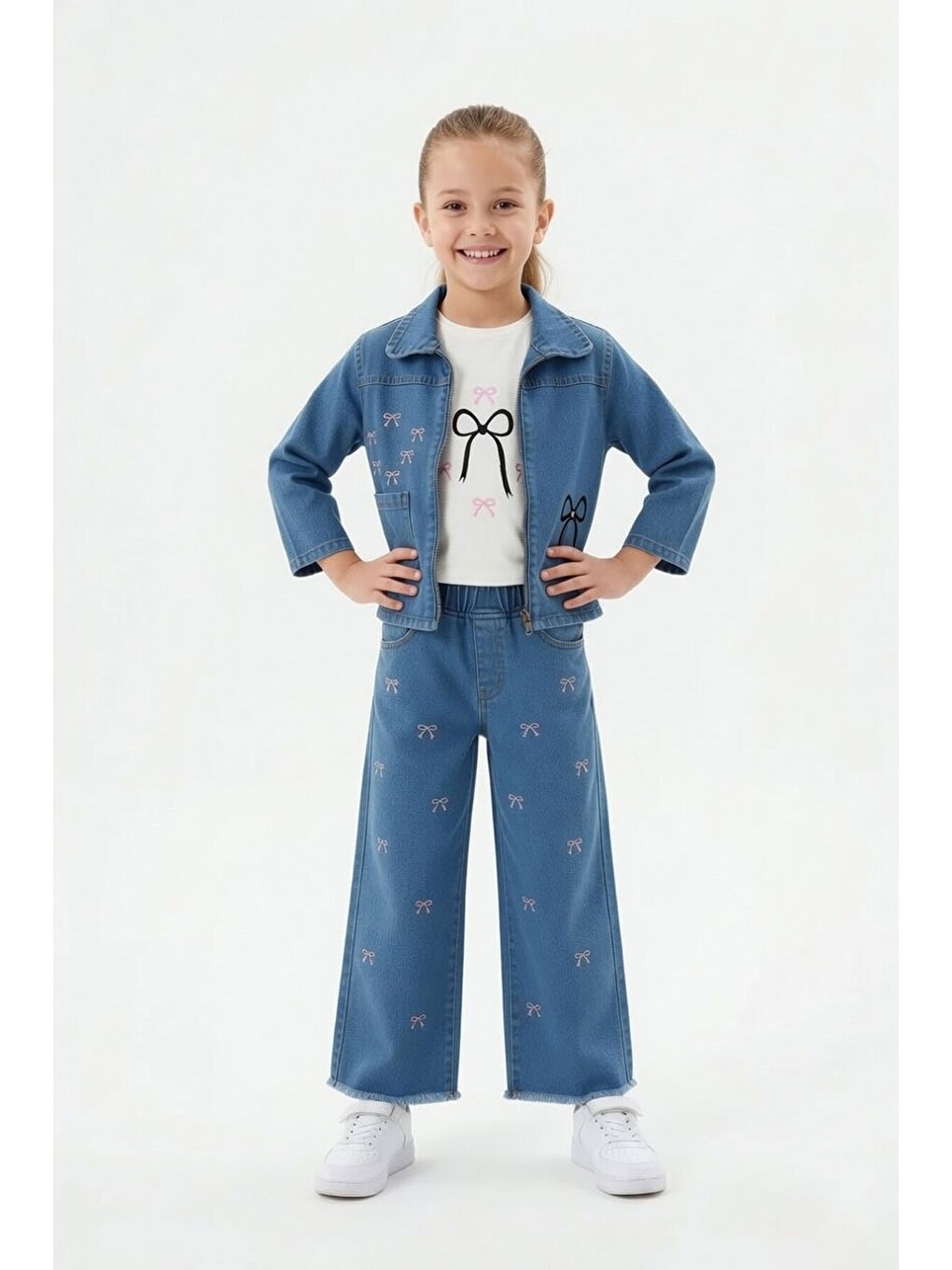 Mavi Nakışlı Fermuarlı Jean Ceketli Pantolonlu Kız Çocuk 3lü Takım 24141-3