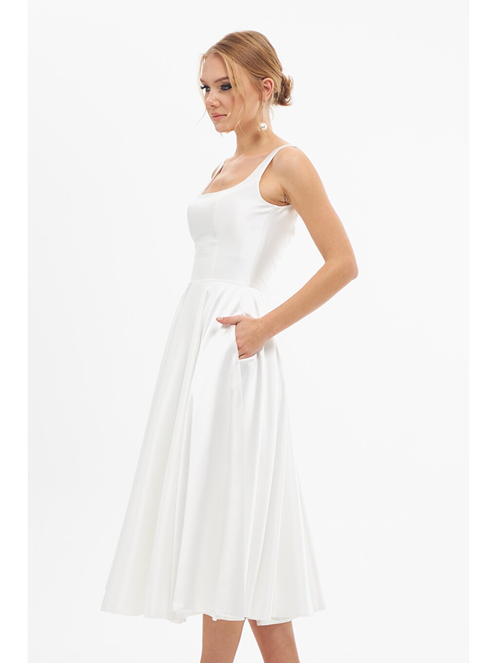 Ekru Sırt Dekolteli Midi Saten Nikah Elbisesi-3