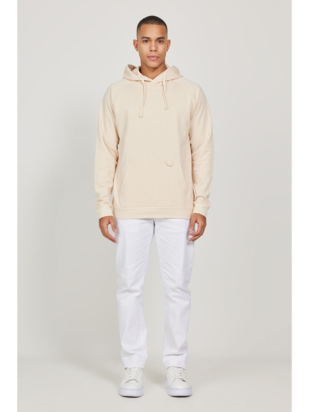 Erkek Bej Standart Fit Normal Kesim Kapüşonlu %100 Pamuk Uzun Kollu Sweatshirt-1