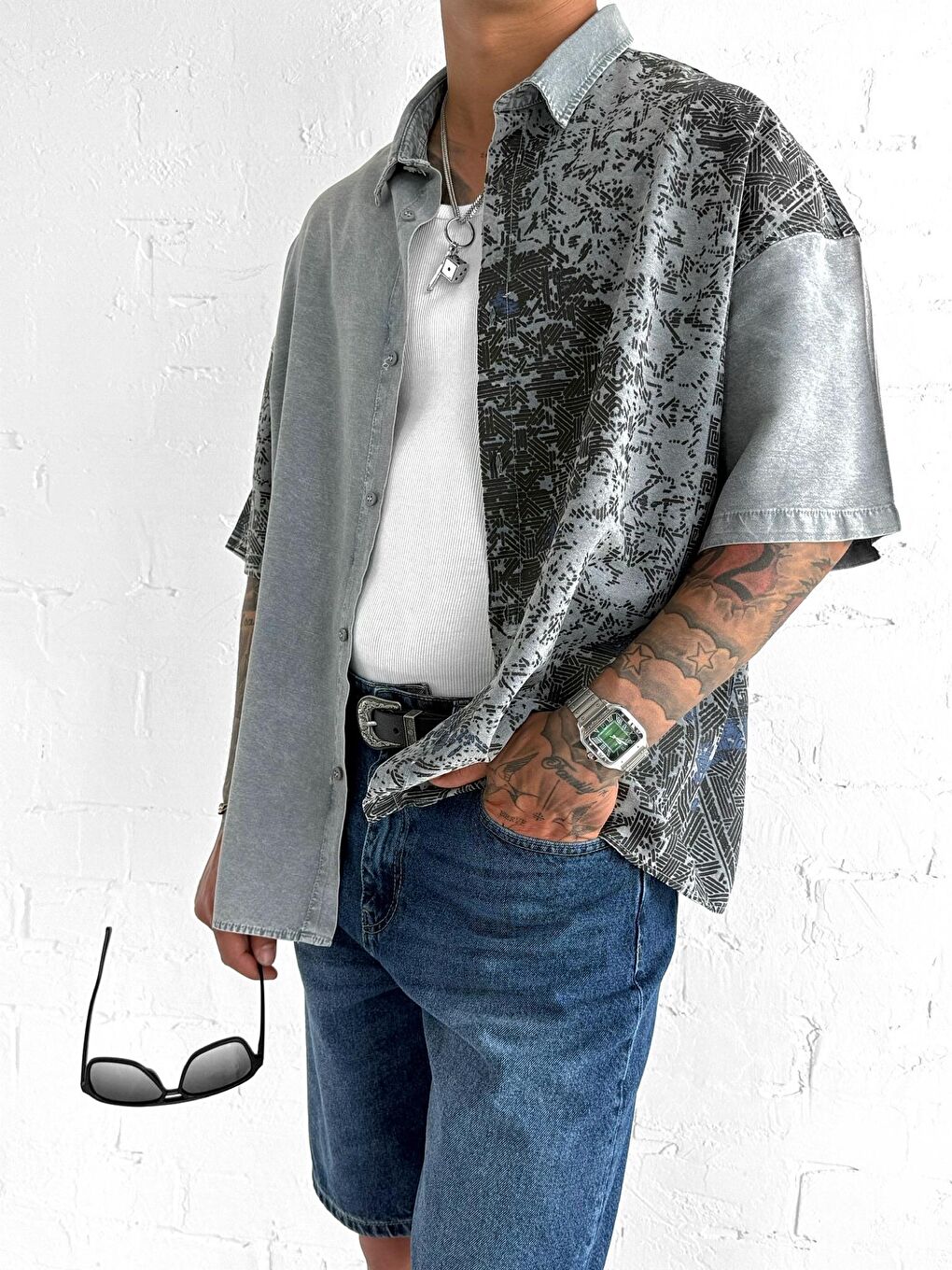 Erkek Kısa Kollu Desenli Oversize Gömlek Gri-3