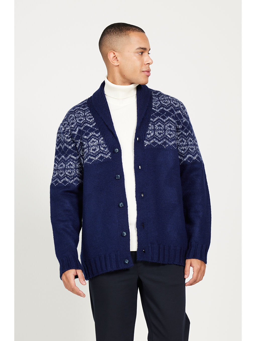 Erkek Lacivert Standart Fit Normal Kesim Şal Yaka Triko Hırka-3