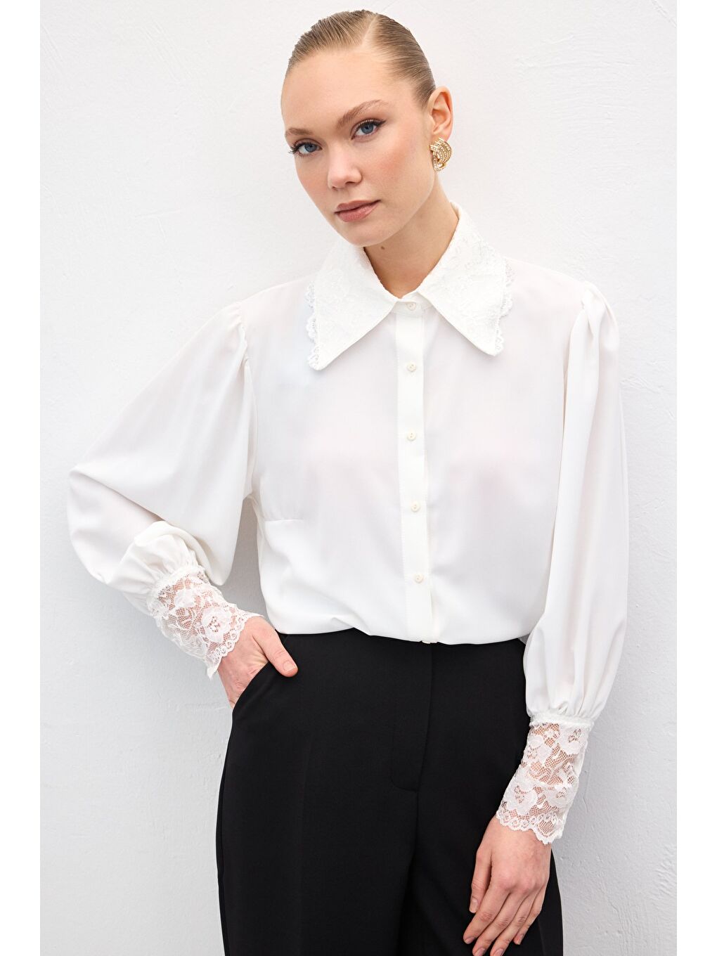 Dantel Manşetli Gömlek - Ekru-2