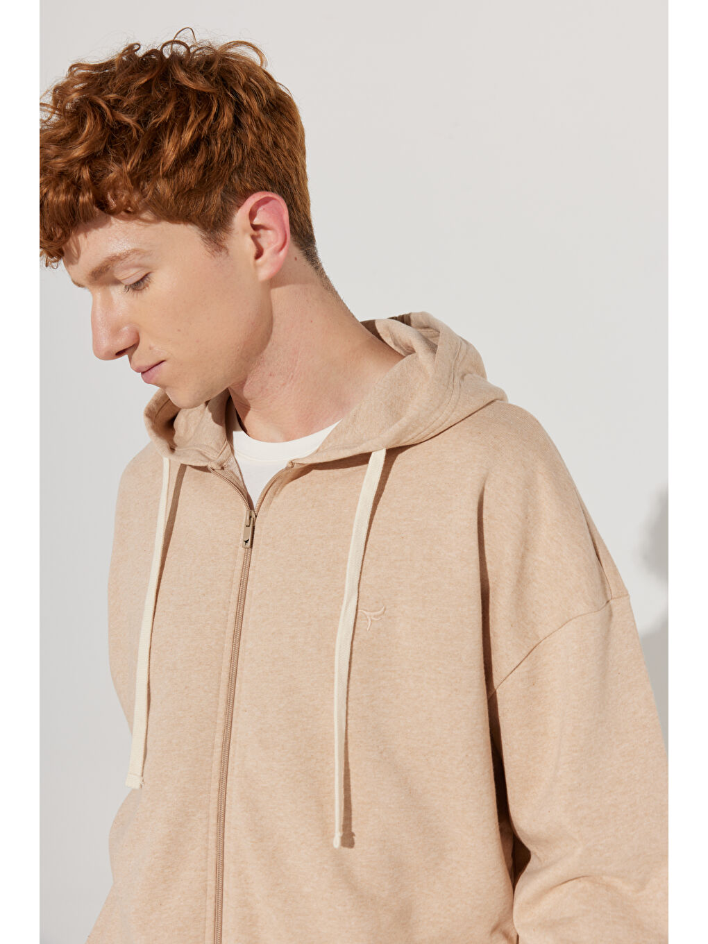 Kahverengi Erkek Sütlü Kahve Oversize Fit Bol Kesim Kapüşonlu Yaka %100 Pamuk Fermuarlı Sweatshirt-2