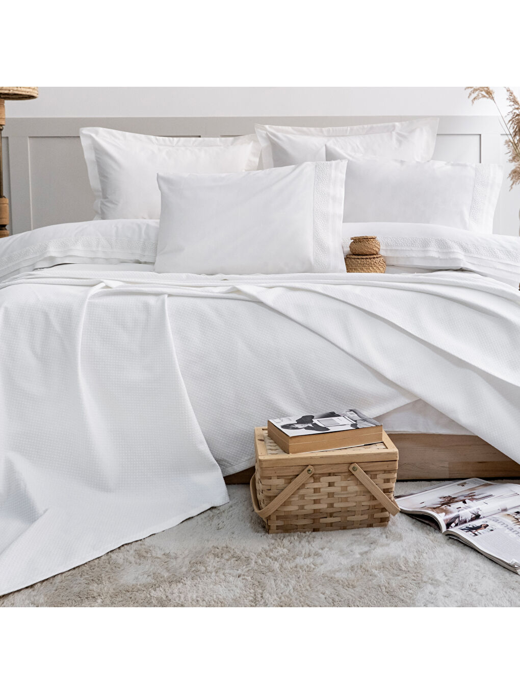 Home Laure Fırfırlı Çift Kişilik Yatak Örtüsü Seti 7 Parça-Beyaz