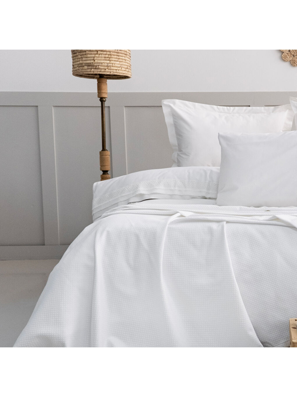 Home Laure Fırfırlı Çift Kişilik Yatak Örtüsü Seti 7 Parça-Beyaz-1