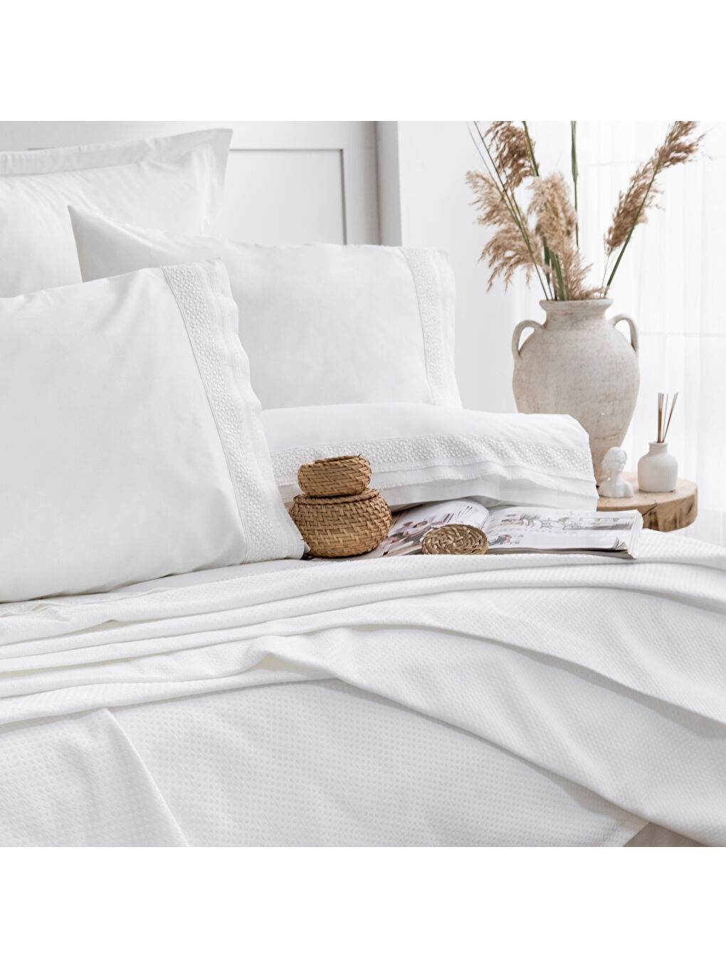 Home Laure Fırfırlı Çift Kişilik Yatak Örtüsü Seti 7 Parça-Beyaz-6