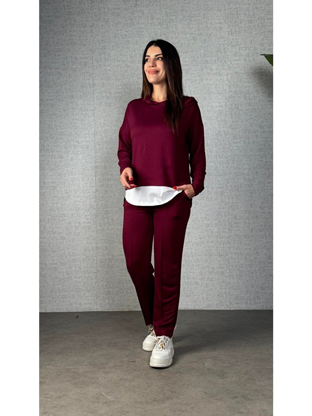 Bordo Kadın Uzun Kollu Kapüşonlu Bağcıklı Viskon Iki Iplik Bluz Ve Pantolon Ikili Takım