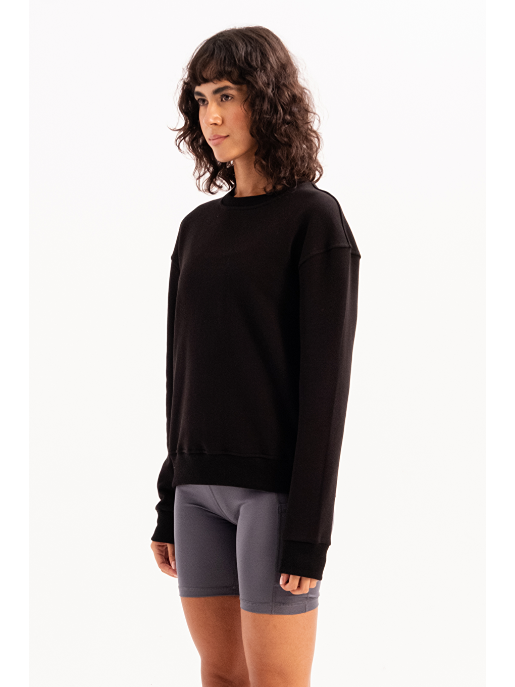 Bisiklet Yaka Basic Kalıp Kadın Sweatshirt Eşofman Üstü Aura Siyah-3