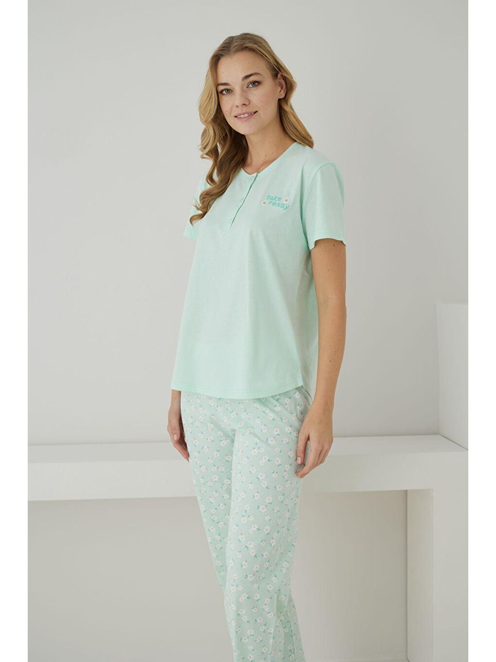 Yeşil Kadın %100 Organik Pamuk Mint Çiçek Desenli Kısa Kollu Doğal Pijama Takımı