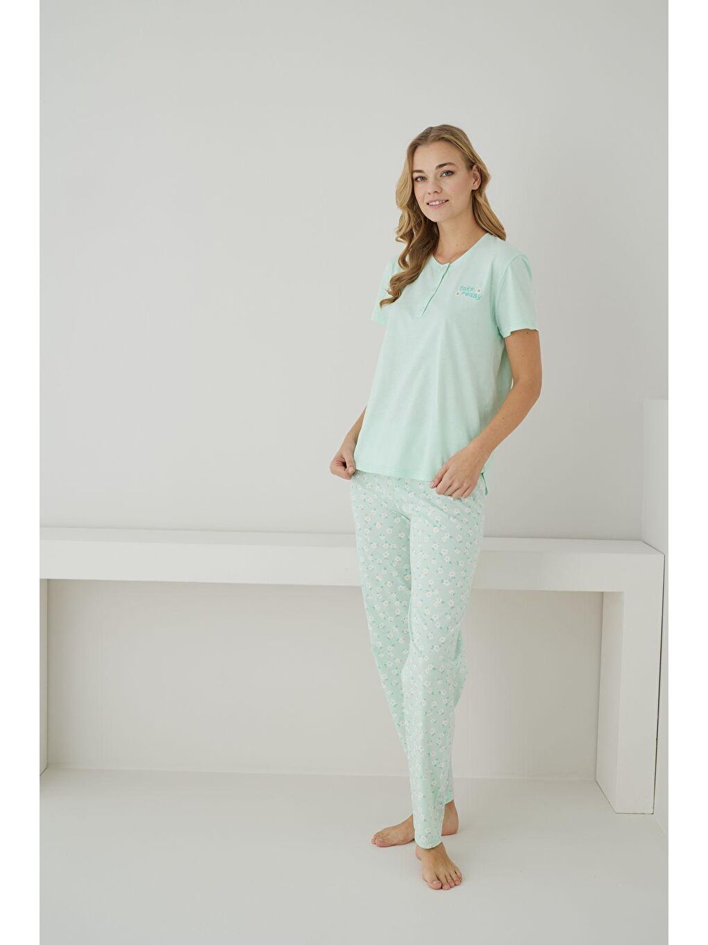 Yeşil Kadın %100 Organik Pamuk Mint Çiçek Desenli Kısa Kollu Doğal Pijama Takımı-1