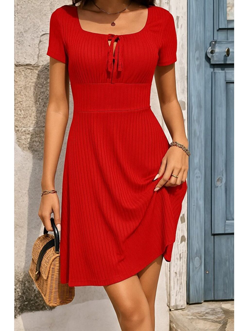 Bordo Kadın Kısa Kollu Kare Yakalı Bağcıklı Kaşkorse Elbise-1