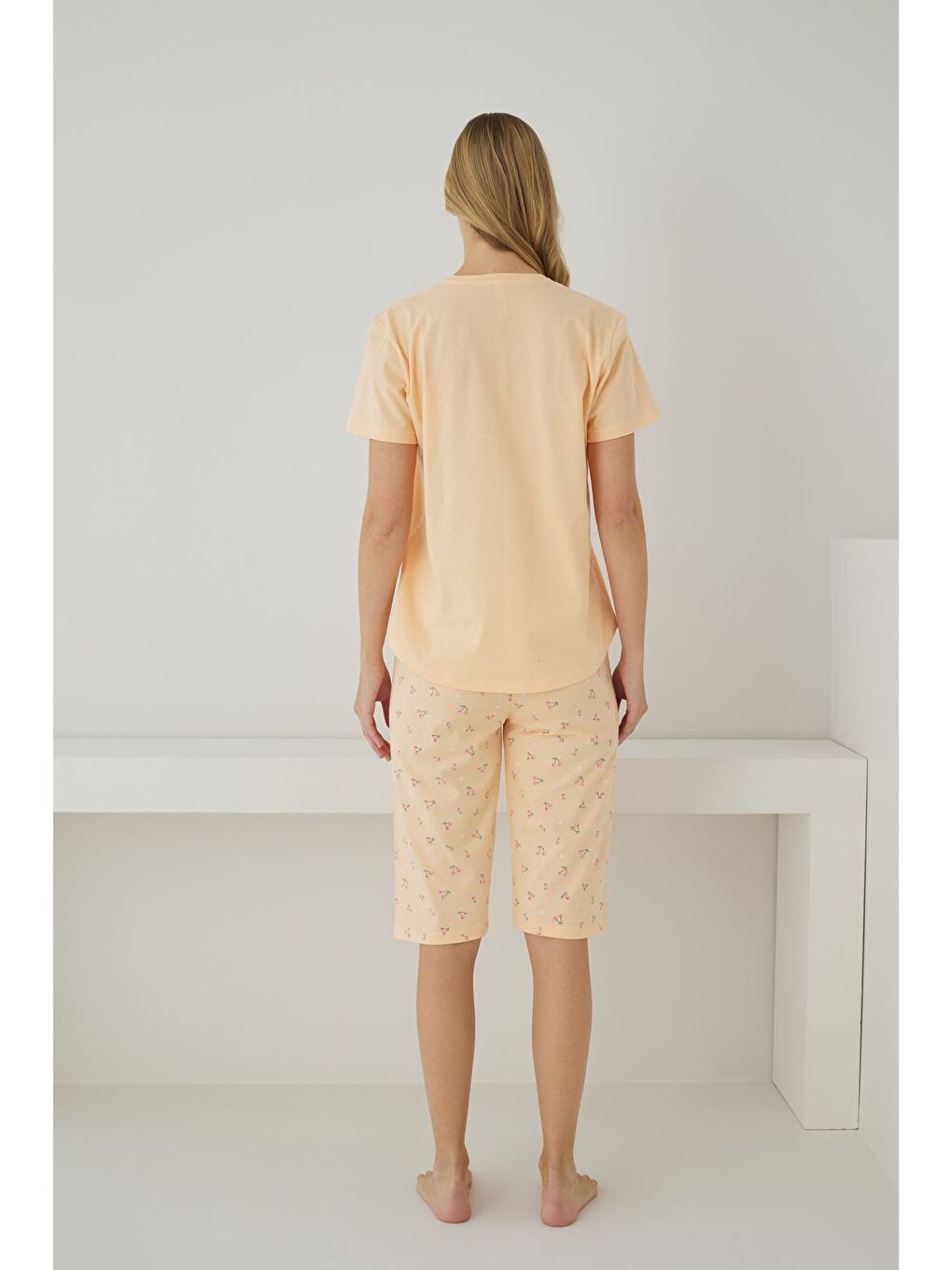 Turuncu Kadın %100 Organik Pamuk Yavru Ağzı Kiraz Desenli Kısa Kollu Kapri Doğal Pijama Takımı-1