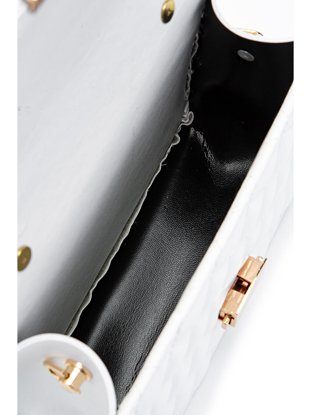 Gold Zincir Charm Detaylı Isabella Kadın Çapraz Çanta Beyaz-5