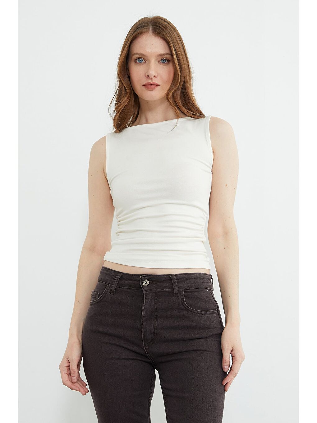 Ekru Yanları Drapeli Kayık Yaka Bluz-1