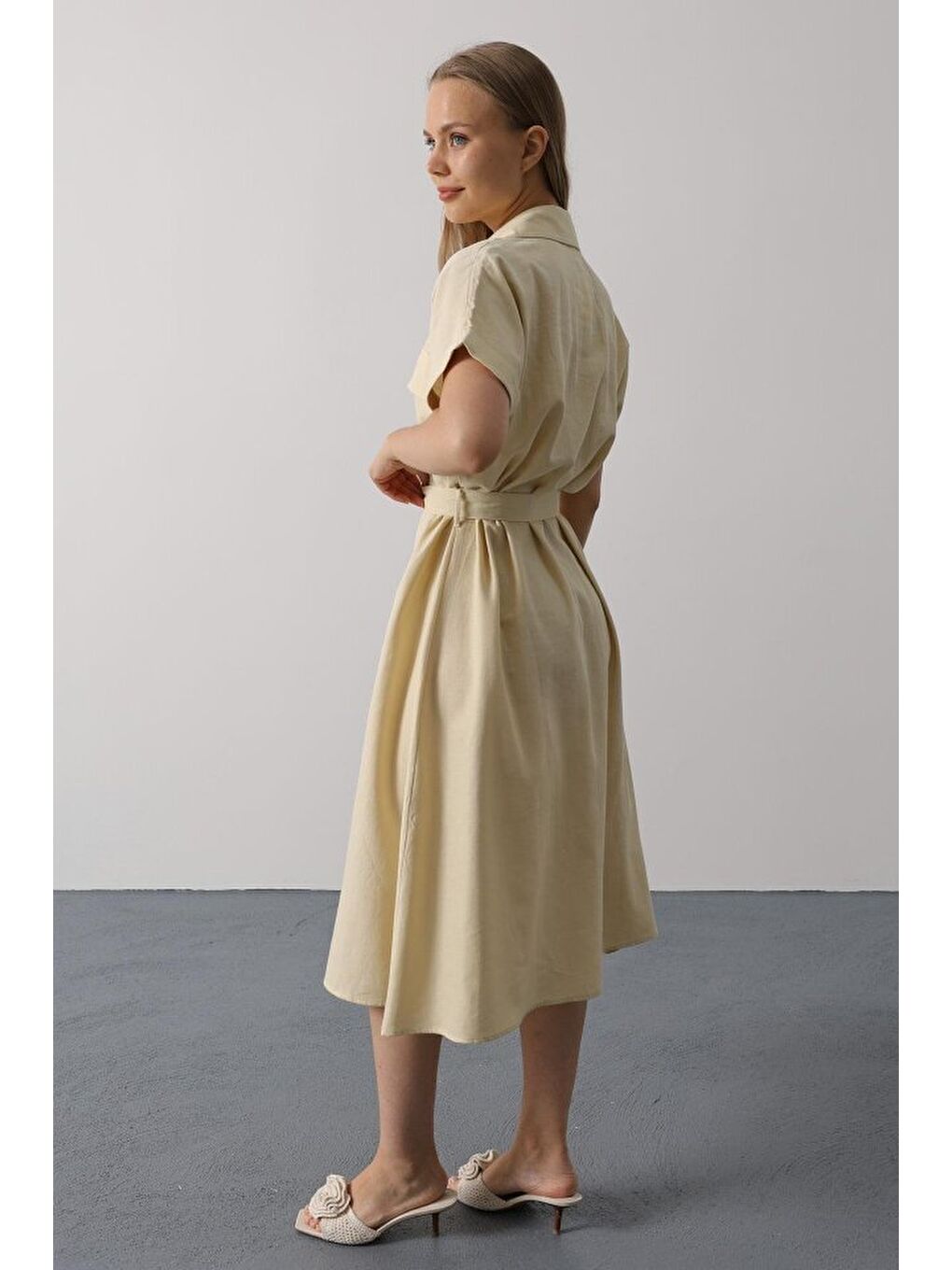 Kuşaklı Cep Detaylı Yarım Kol Elbise - Ekru-3