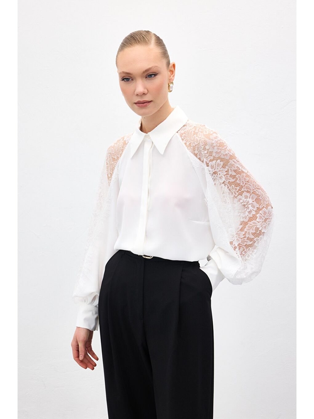 Kolları Dantel Detaylı Gömlek - Ekru-2