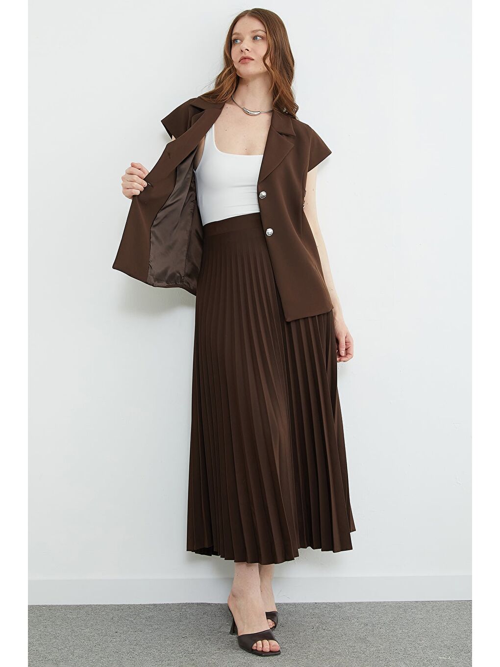 Kahverengi Kemer Detaylı Yelekli Etek 2 Li Takım-3