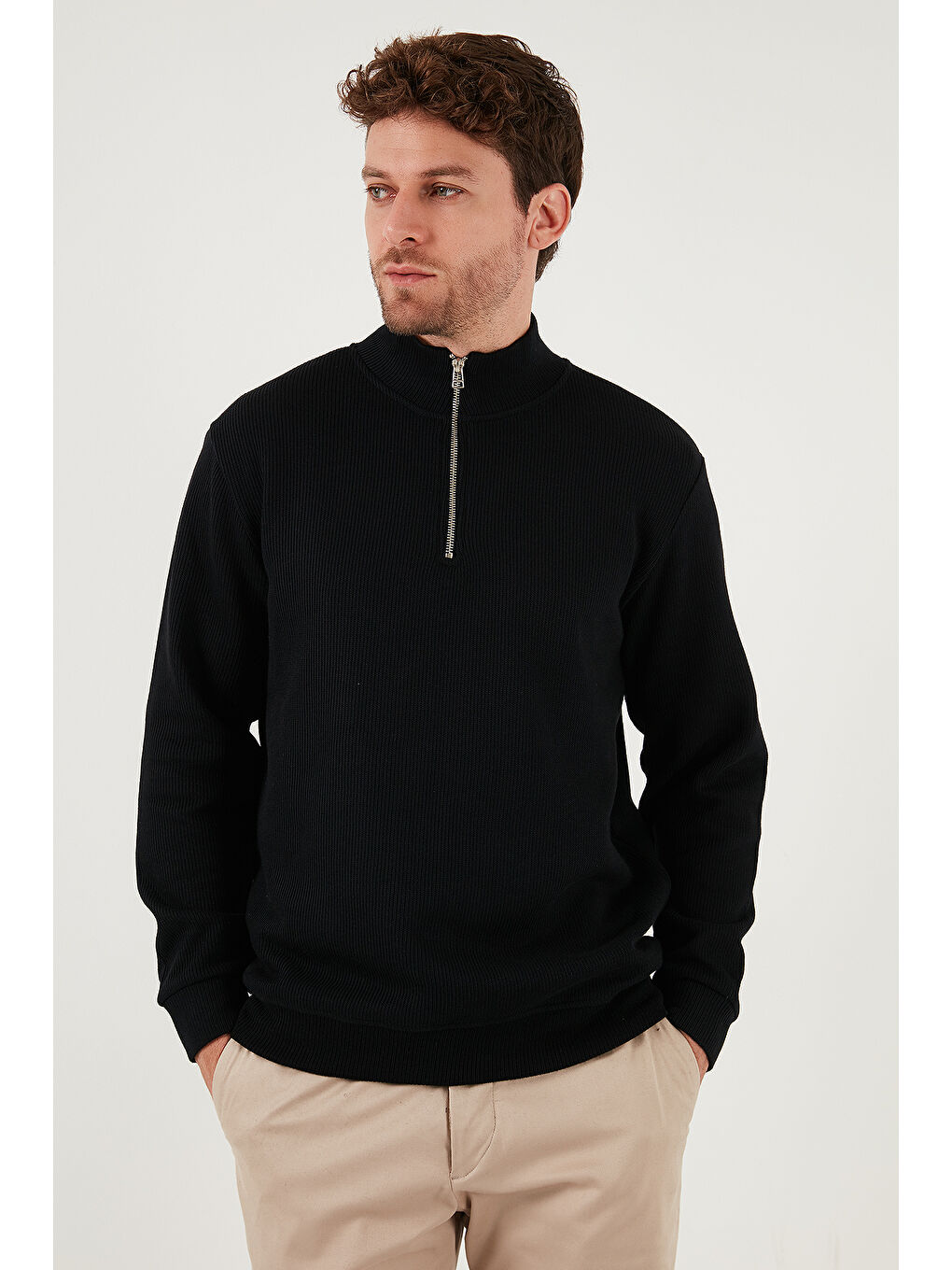 Siyah Pamuklu Relaxed Fit Yarım Fermuarlı Sıfır Yaka Örme Sweat 5901076-4