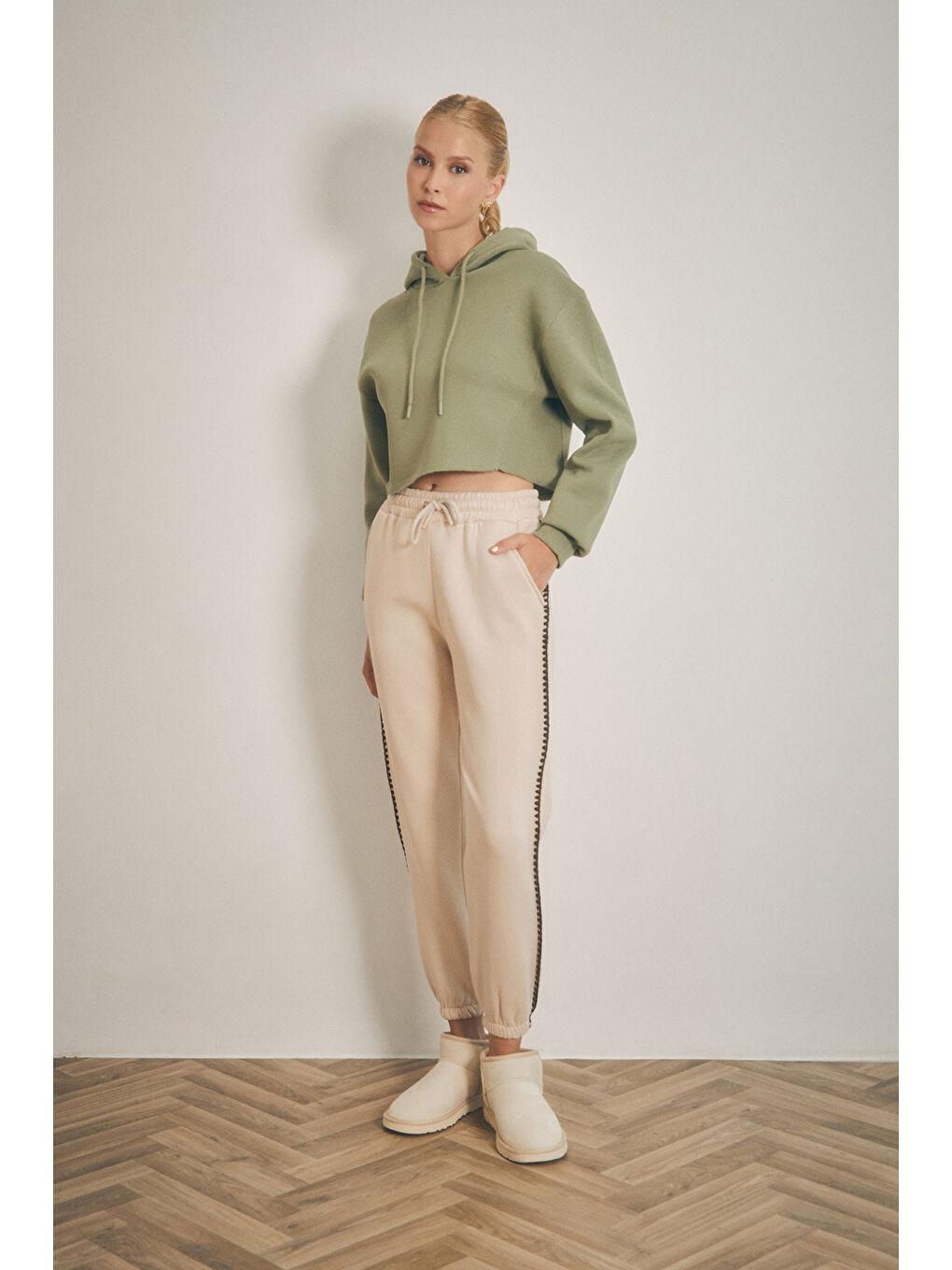 Fullamoda Haki Basic Kapüşonlu Crop Sweatshirt - 1