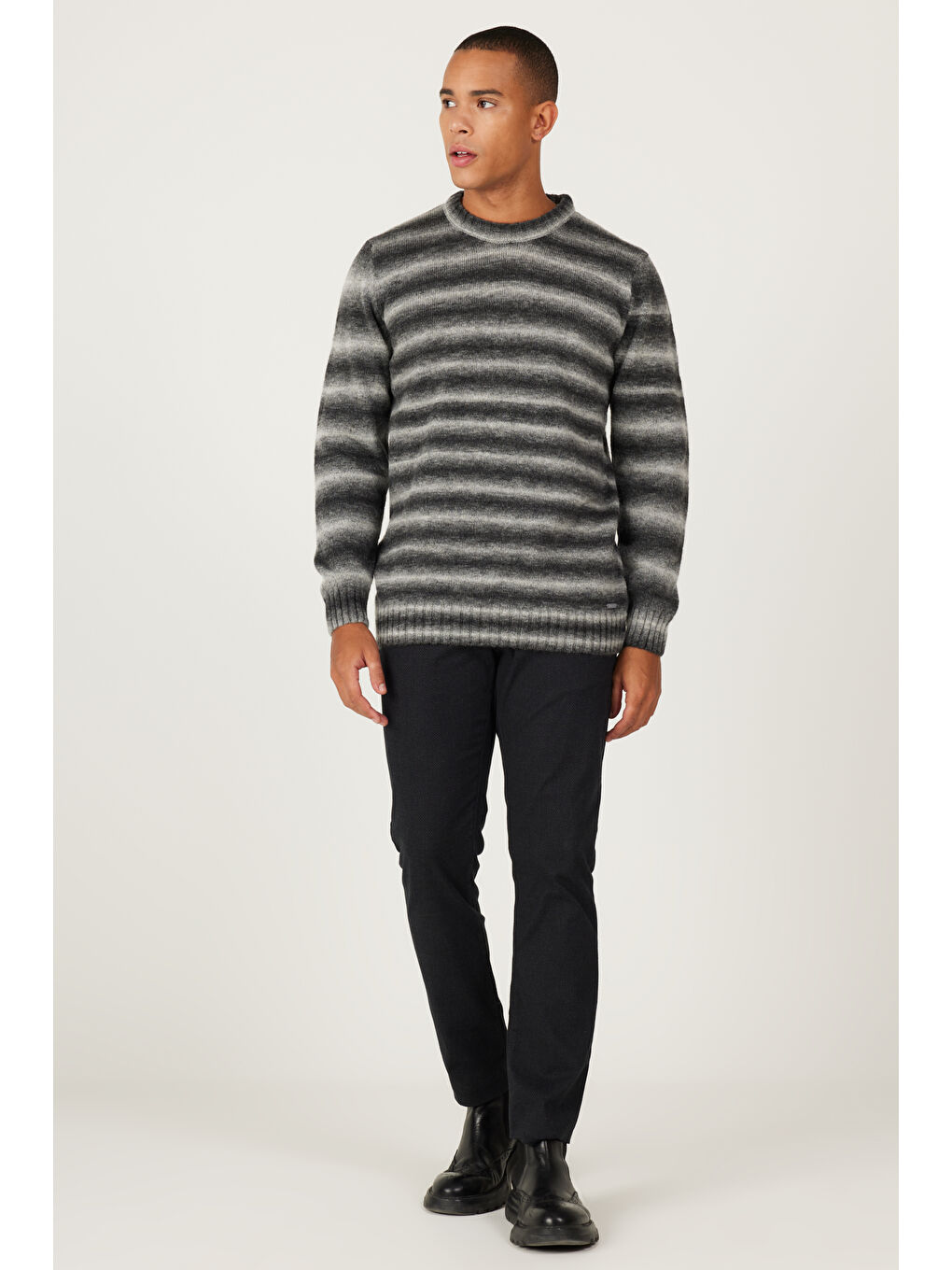 Erkek Antrasit-Gri Standart Fit Normal Kesim Bisiklet Yaka Triko Kazak-1