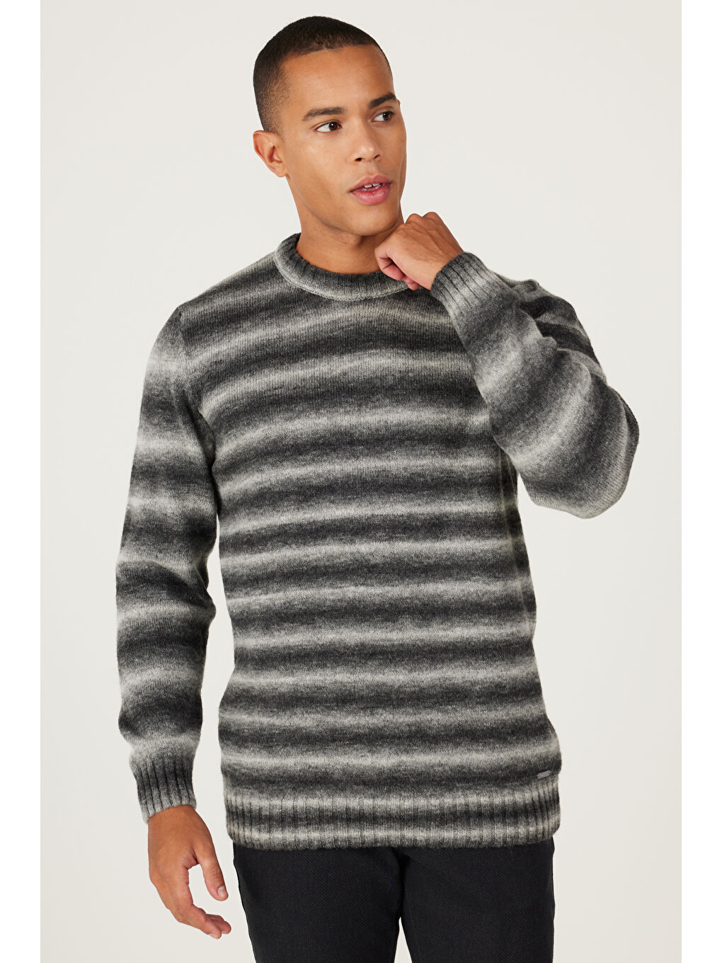 Erkek Antrasit-Gri Standart Fit Normal Kesim Bisiklet Yaka Triko Kazak-2