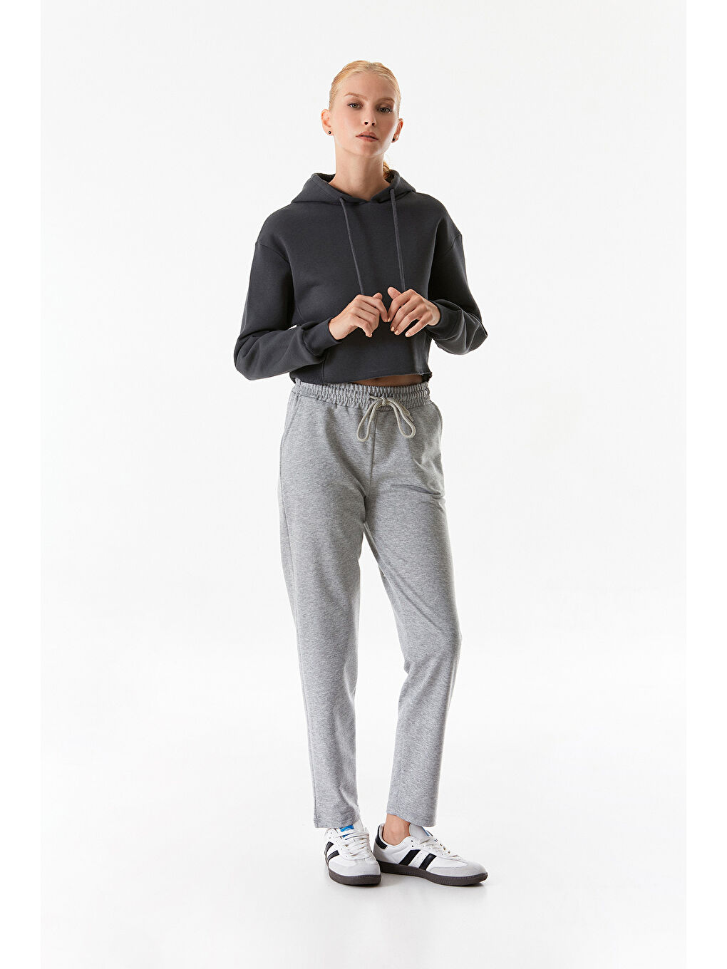 Fullamoda Füme Basic Kapüşonlu Crop Sweatshirt - 2