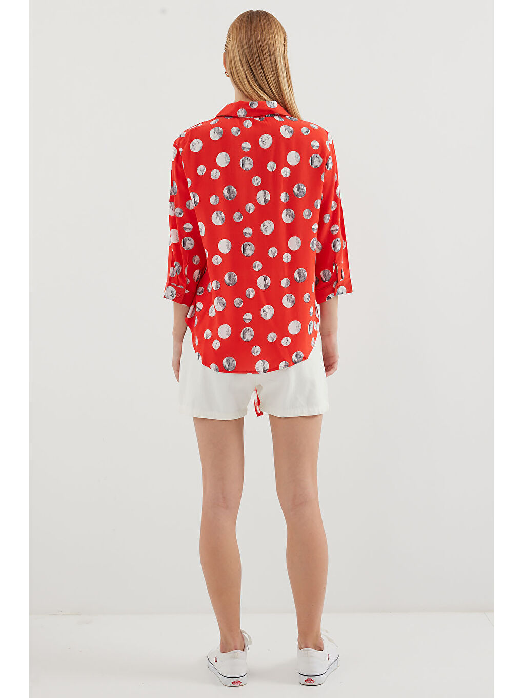 20243 Önü Bağlamalı Desenli Gömlek - Kırmızı-4
