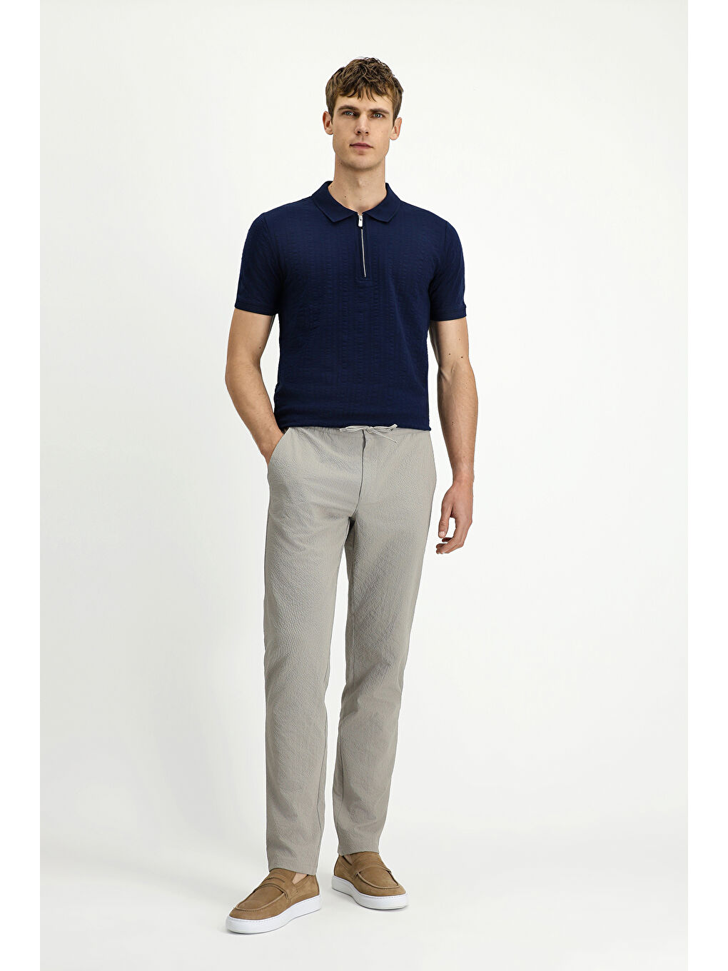 Bej Regular Fit Beli Bağcıklı Lastikli Klasik Pantolon