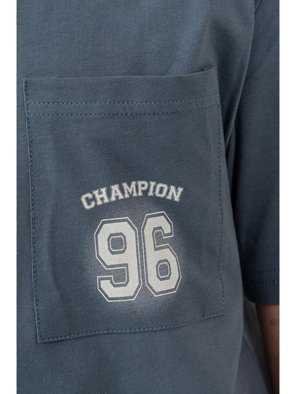 Gri Üst Ön Cep Baskılı Kollar Garnili Alt Yanlar Garnili Erkek Çocuk Şort - Tişört Takımı-5